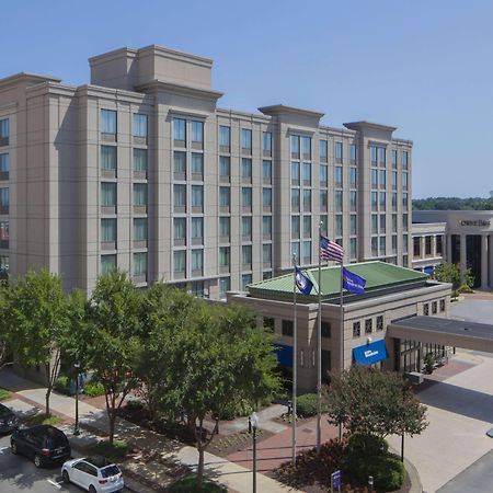 Hilton Garden Inn Virginia Beach Town Center Экстерьер фото