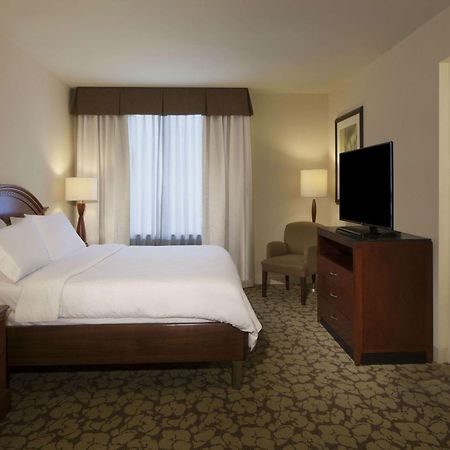 Hilton Garden Inn Virginia Beach Town Center Экстерьер фото
