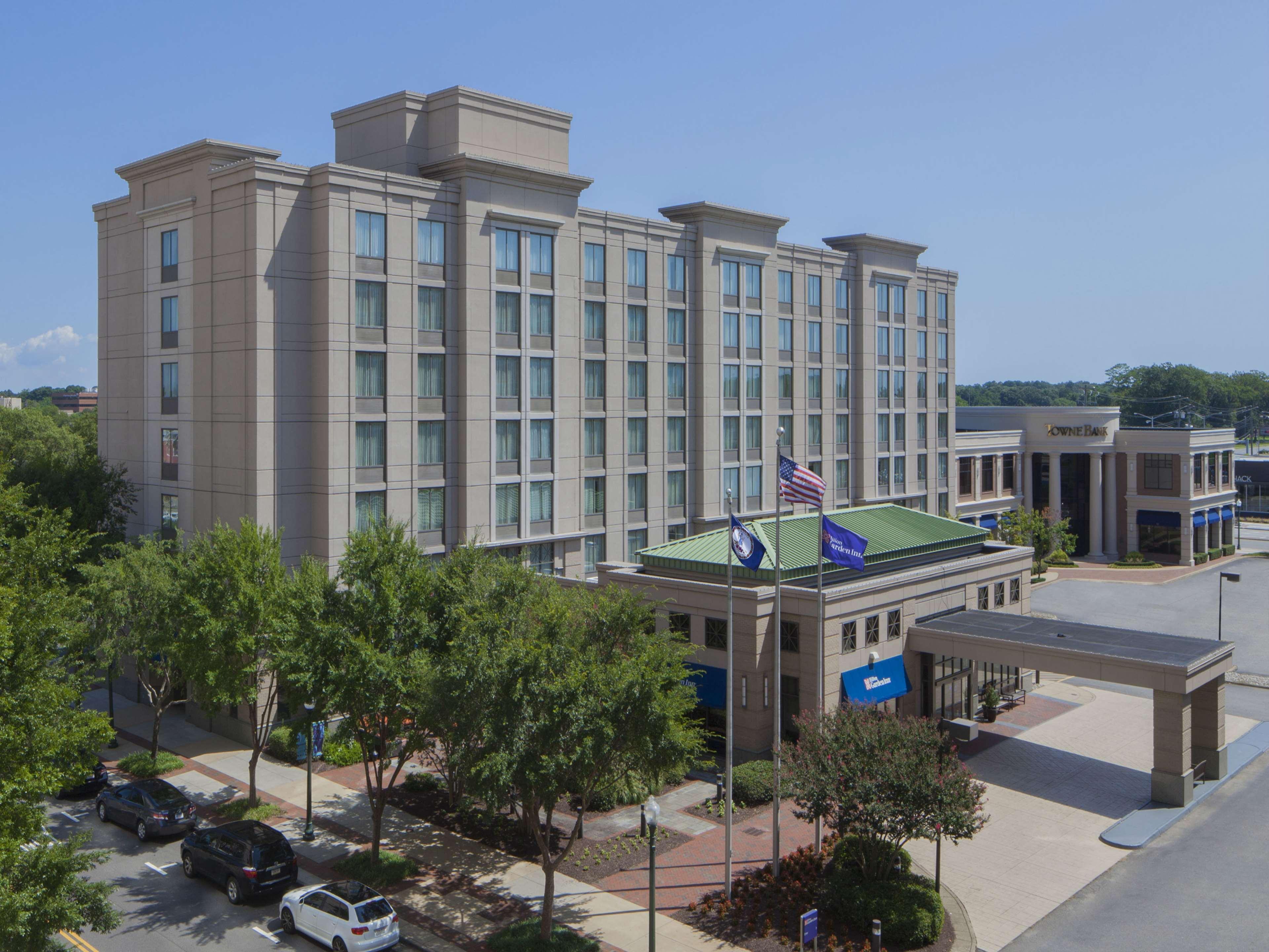 Hilton Garden Inn Virginia Beach Town Center Экстерьер фото