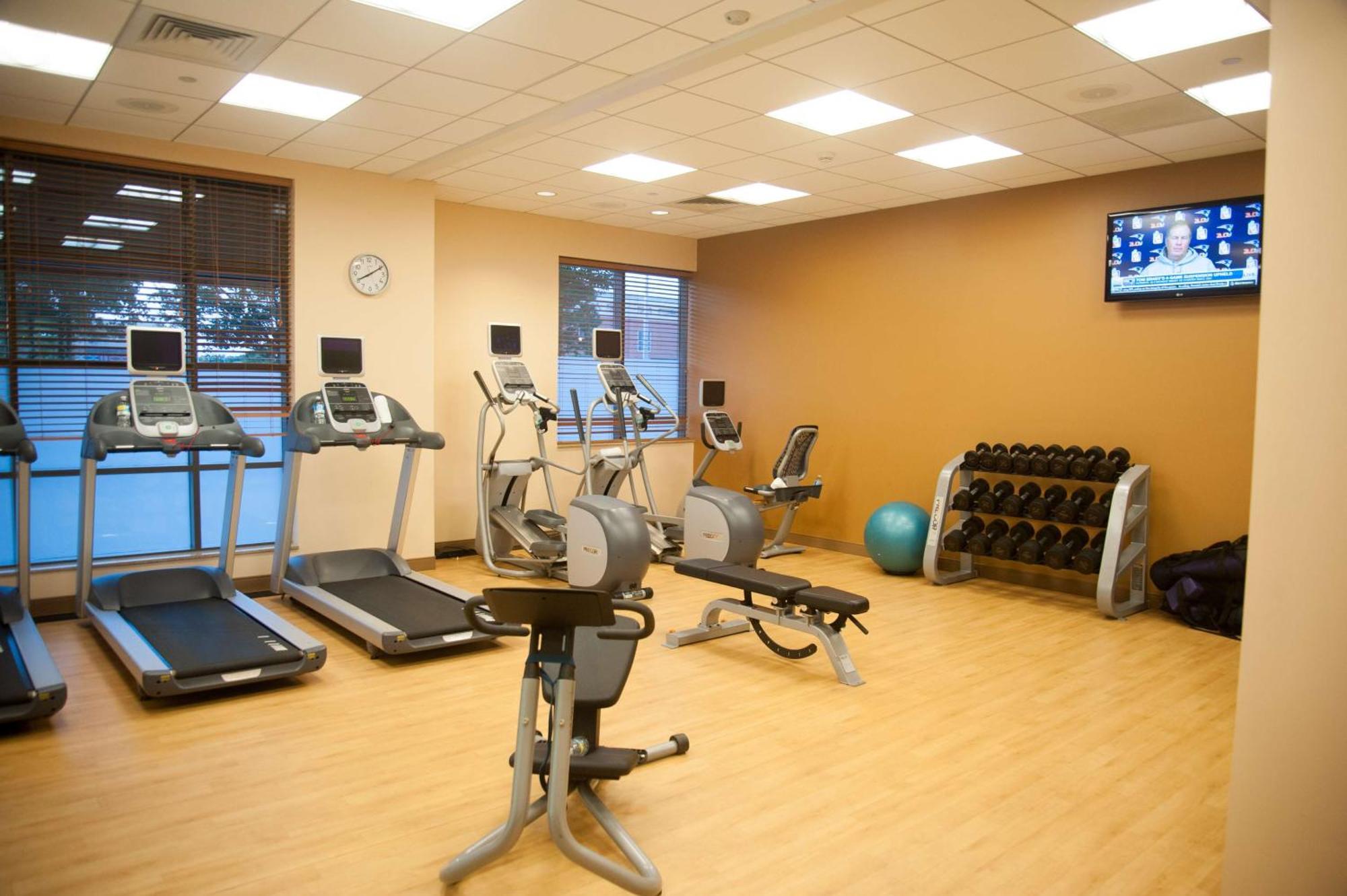 Hilton Garden Inn Virginia Beach Town Center Экстерьер фото