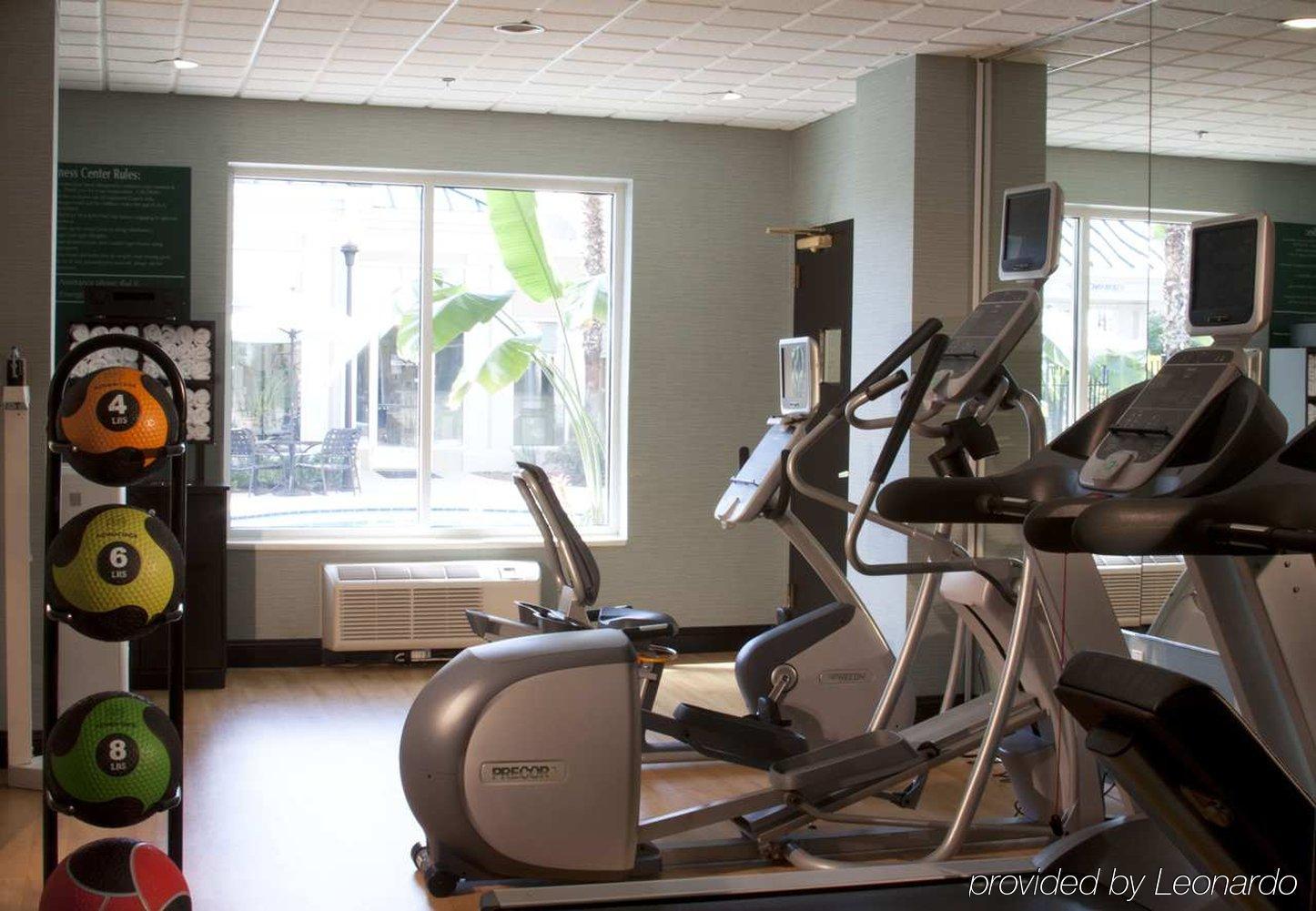 Hilton Garden Inn Virginia Beach Town Center Экстерьер фото