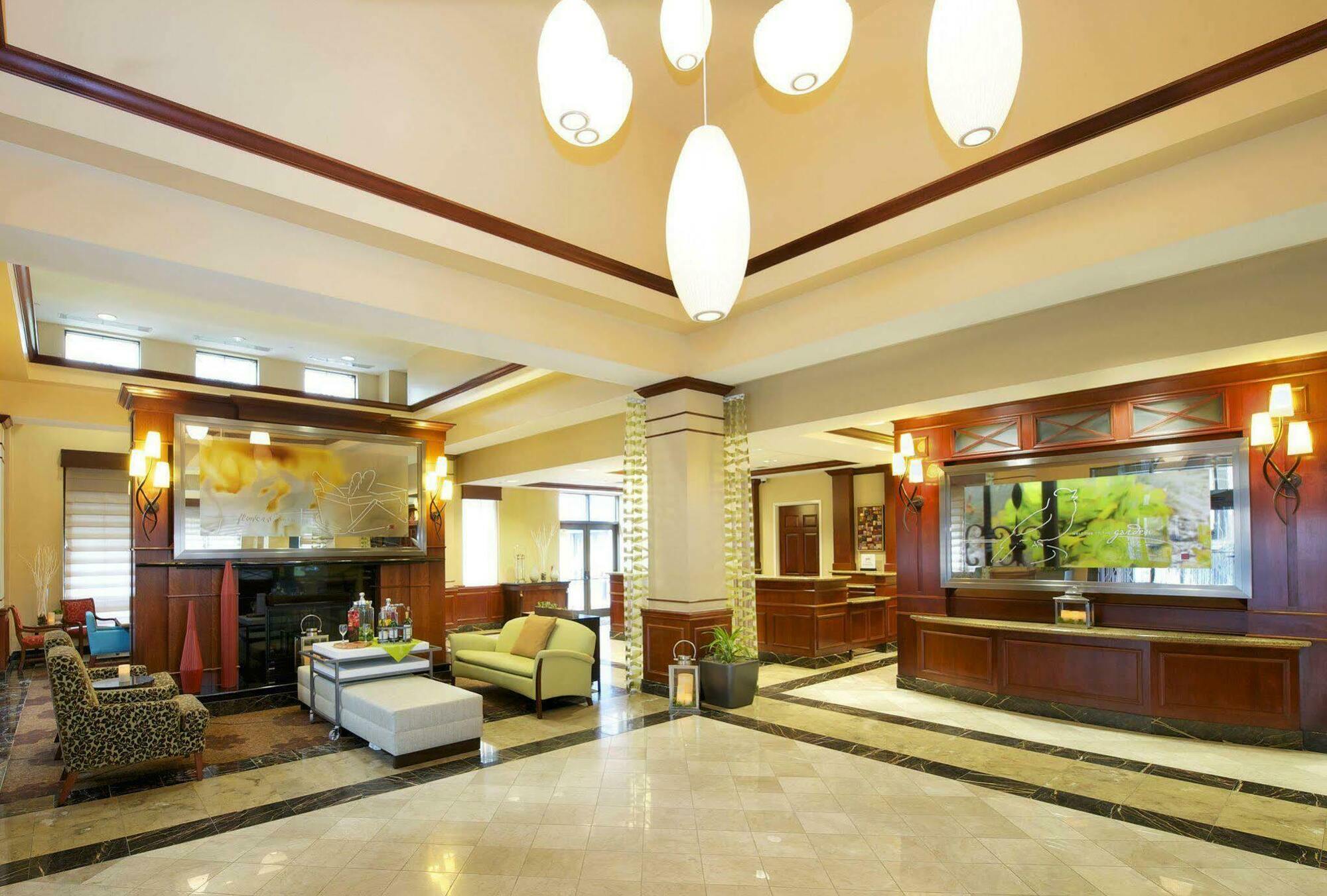 Hilton Garden Inn Virginia Beach Town Center Экстерьер фото